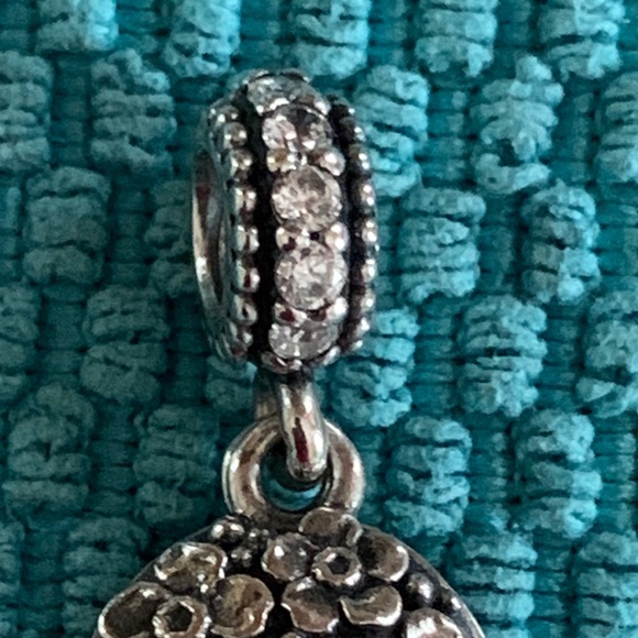 Authentic Pandora Sweet Mother Charm - Picture 3 of 3
